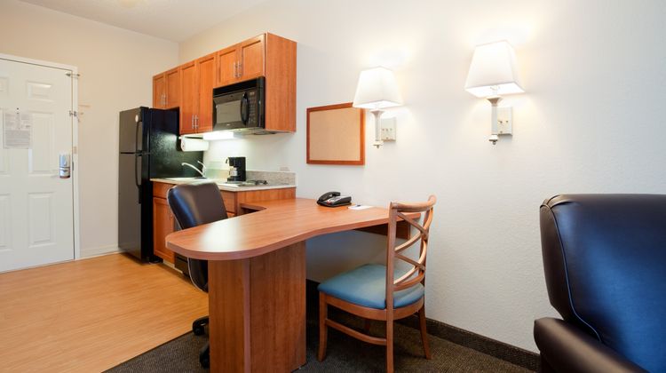 Candlewood Suites New Bern Room