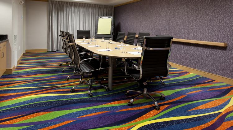 Holiday Inn Express Hotel & Suites Meeting