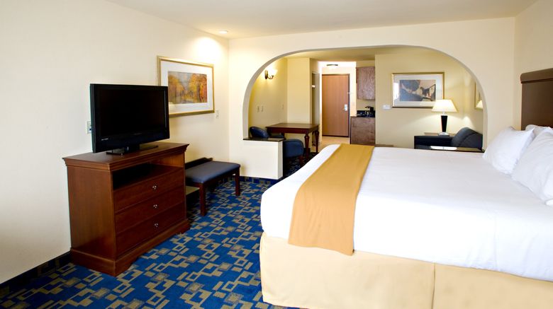 <b>Holiday Inn Express Jourdanton Suite</b>. Images powered by <a href="https://www.leonardoworldwide.com/" title="Leonardo Worldwide" target="_blank">Leonardo</a>.