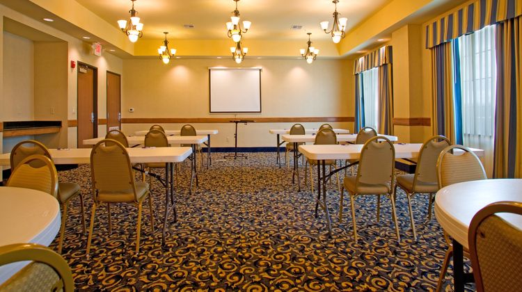 Holiday Inn Express Jourdanton Meeting