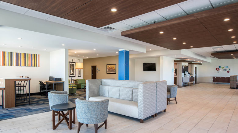 <b>Holiday Inn Express & Suites Ludington Lobby</b>. Images powered by <a href="https://www.leonardoworldwide.com/" title="Leonardo Worldwide" target="_blank">Leonardo</a>.