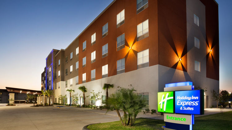 Holiday Inn Express & Suites McAllen Exterior