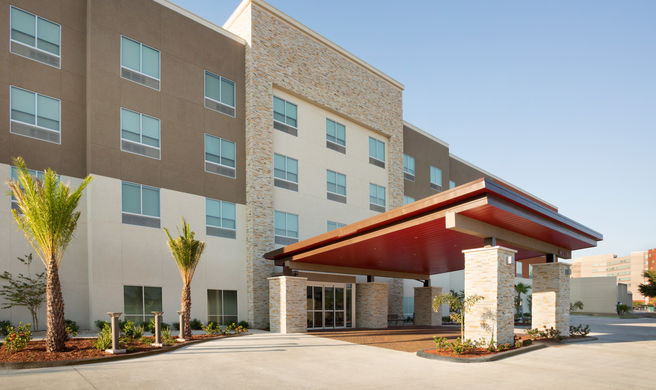 Holiday Inn Express & Suites McAllen Exterior