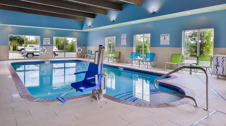 Holiday Inn Express & Stes Siloam Sprgs Pool
