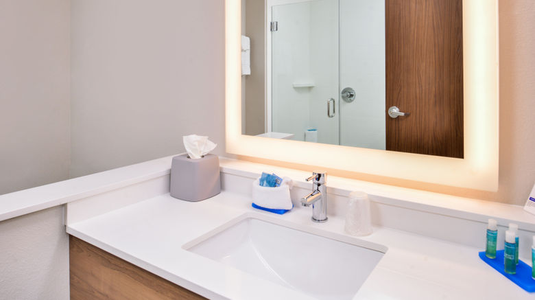 <b>Holiday Inn Express & Stes Siloam Sprgs Room</b>. Images powered by <a href="https://www.leonardoworldwide.com/" title="Leonardo Worldwide" target="_blank">Leonardo</a>.