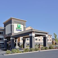Holiday Inn Express & Suites Ashland