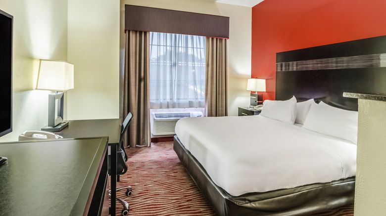 <b>Holiday Inn Express Hotel/Suites Vinita Room</b>. Images powered by <a href="https://www.leonardoworldwide.com/" title="Leonardo Worldwide" target="_blank">Leonardo</a>.