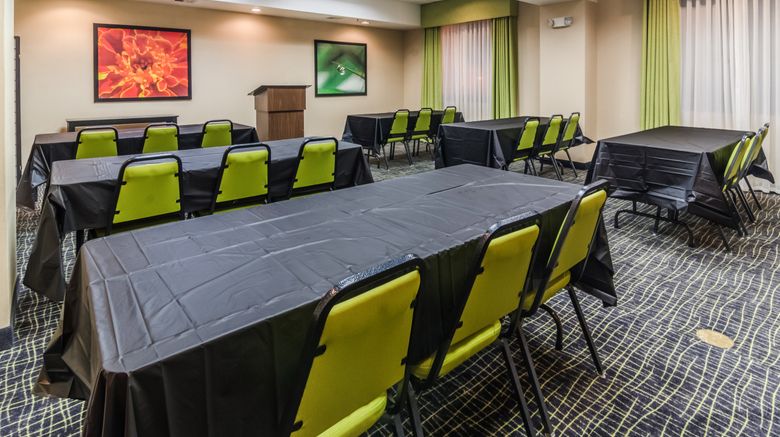 <b>Holiday Inn Express Hotel/Suites Vinita Meeting</b>. Images powered by <a href="https://www.leonardoworldwide.com/" title="Leonardo Worldwide" target="_blank">Leonardo</a>.
