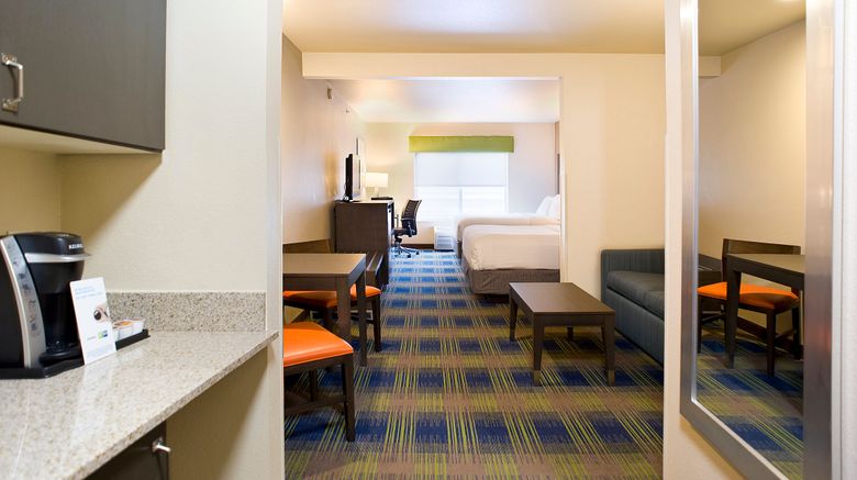 <b>Garner Hotel Brookings Suite</b>. Images powered by <a href="https://www.leonardoworldwide.com/" title="Leonardo Worldwide" target="_blank">Leonardo</a>.