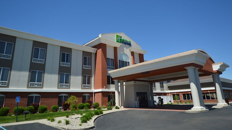 Holiday Inn Express Exterior