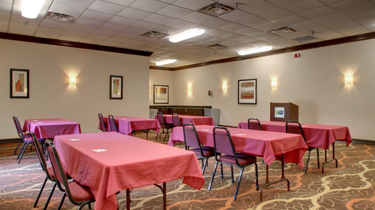 Holiday Inn Express/Oak Grove Meeting