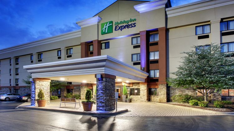 Holiday Inn Express/Oak Grove Exterior