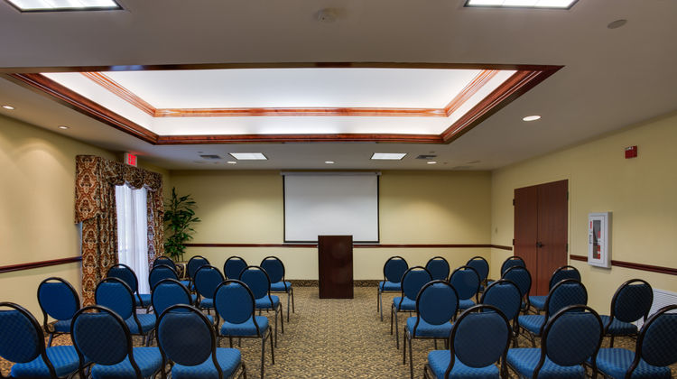 Holiday Inn Express & Suites Sebring Meeting