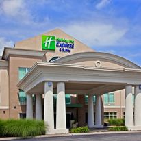 Holiday Inn Express & Suites Greenwood