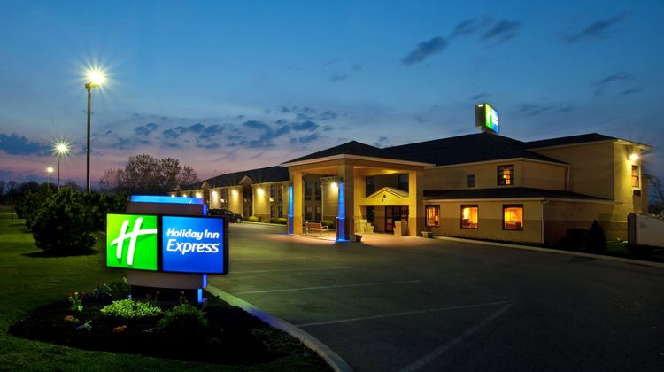 Holiday Inn Express Exterior