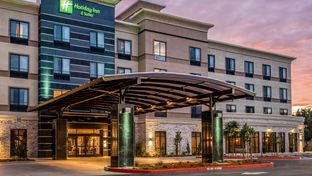 Holiday Inn & Suites Silicon Valley