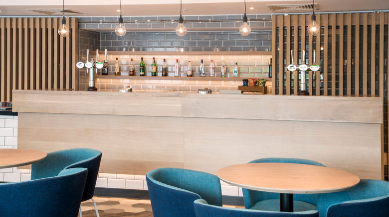 <b>Holiday Inn Express Oxford Lobby</b>. Images powered by <a href="https://www.leonardoworldwide.com/" title="Leonardo Worldwide" target="_blank">Leonardo</a>.