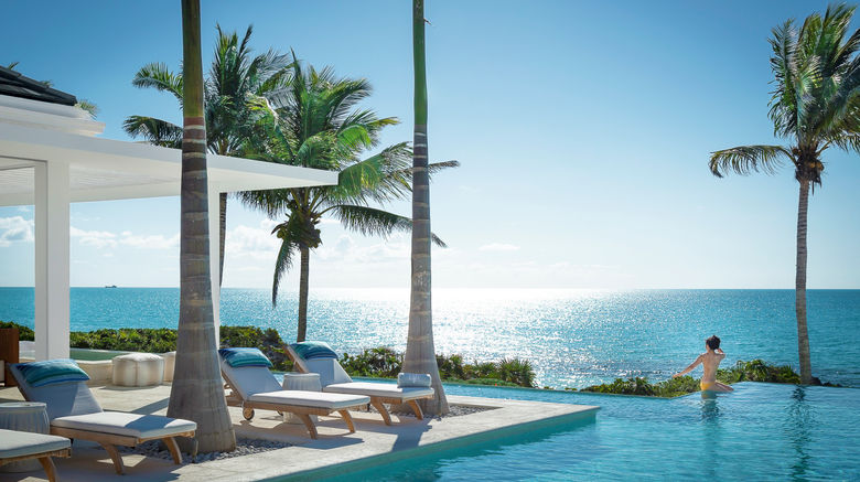 <b>Grace Bay Club Pool</b>. Images powered by <a href="https://www.leonardoworldwide.com/" title="Leonardo Worldwide" target="_blank">Leonardo</a>.