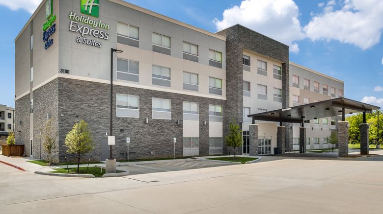 Holiday Inn Express/Suites Denton South Exterior. Images powered by <a href="https://www.leonardoworldwide.com" target="_blank" rel="noopener">Leonardo</a>.