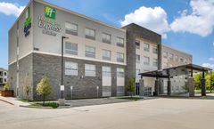 Holiday Inn Express/Suites Denton South