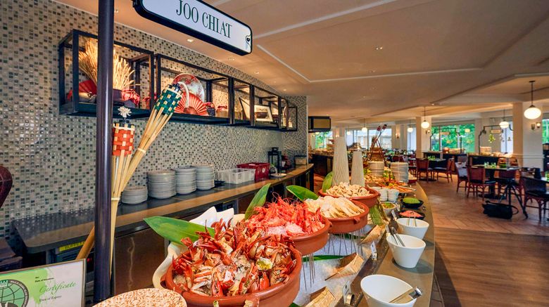 <b>Fairmont Singapore Restaurant</b>. Images powered by <a href=https://www.travelagewest.com/Hotels/Singapore-Singapore/