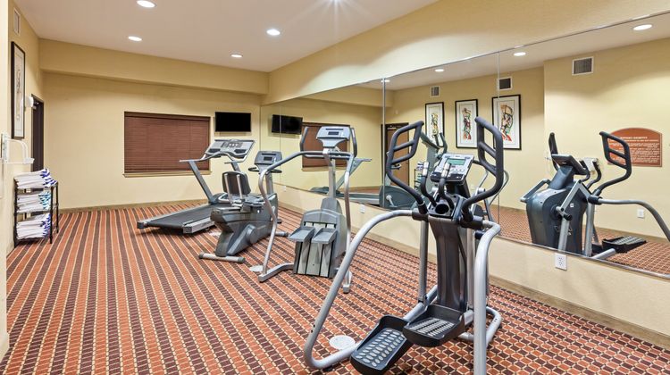 Holiday Inn Express Hotel & Suites Health Club