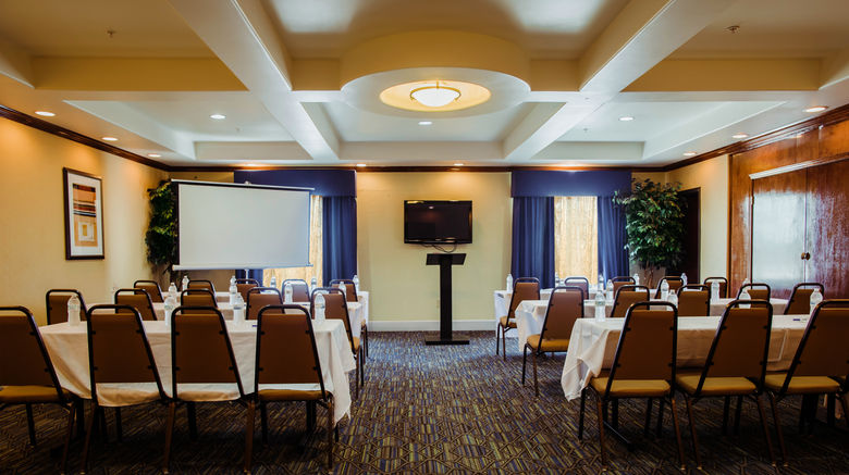 <b>Holiday Inn Express & Suites Waller Meeting</b>. Images powered by <a href="https://www.leonardoworldwide.com/" title="Leonardo Worldwide" target="_blank">Leonardo</a>.