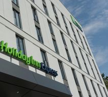 Holiday Inn Express Wiesbaden Exterior