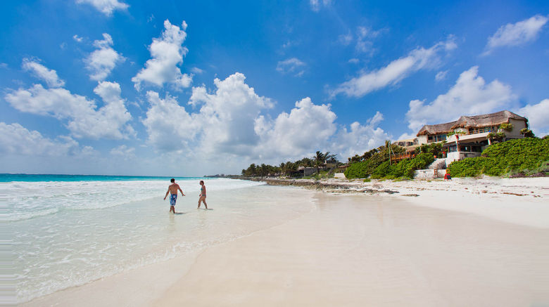 <b>Mezzanine Beach</b>. Images powered by <a href="https://www.leonardoworldwide.com/" title="Leonardo Worldwide" target="_blank">Leonardo</a>.