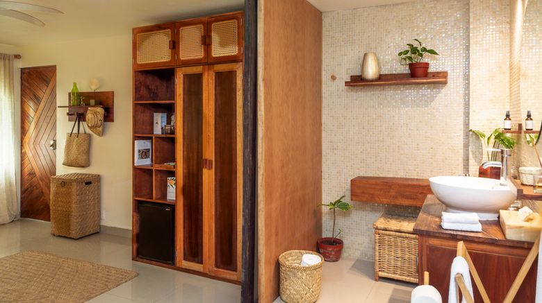 <b>Mezzanine Room</b>. Images powered by <a href="https://www.leonardoworldwide.com/" title="Leonardo Worldwide" target="_blank">Leonardo</a>.