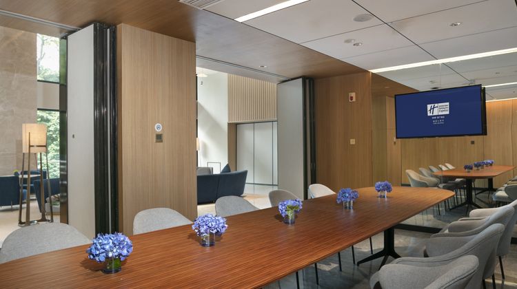 Holiday Inn Express E'mei Qiliping Meeting