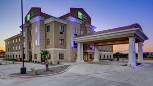 Holiday Inn Express/Stes Carrizo Springs