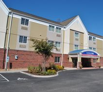 Candlewood Suites Colonial Heights Exterior