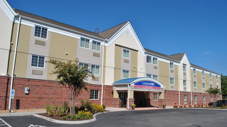 Candlewood Suites Colonial Heights Exterior