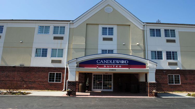 Candlewood Suites Colonial Heights Exterior