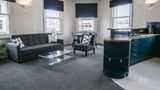 U Suites On Manners Room