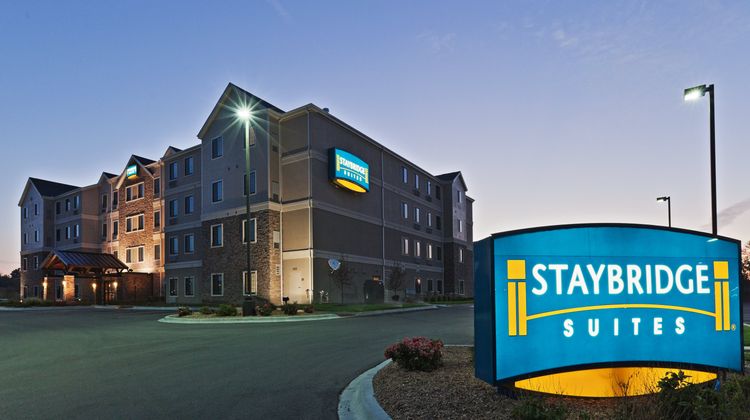 Staybridge Suites Wichita Exterior