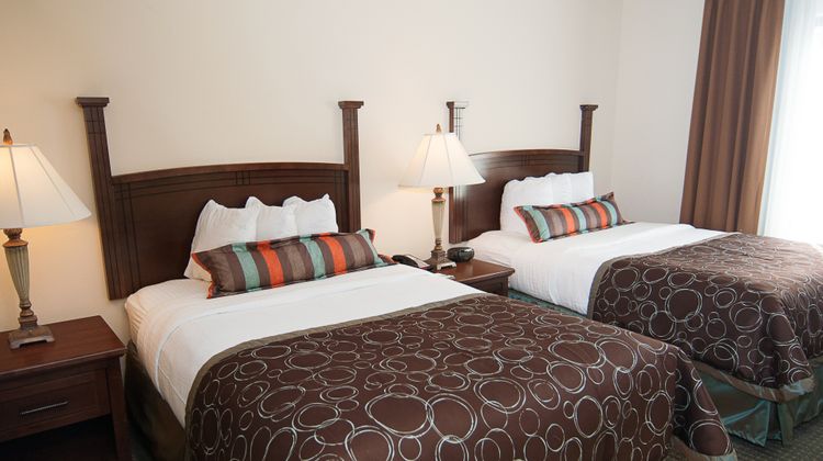 Staybridge Suites Wichita Suite
