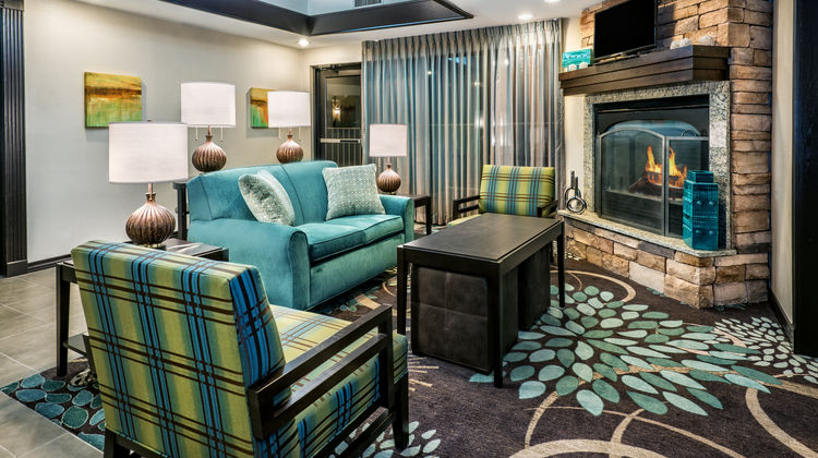 Staybridge Suites Lubbock Lobby