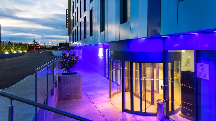 Atrium Hotel Heathrow Exterior