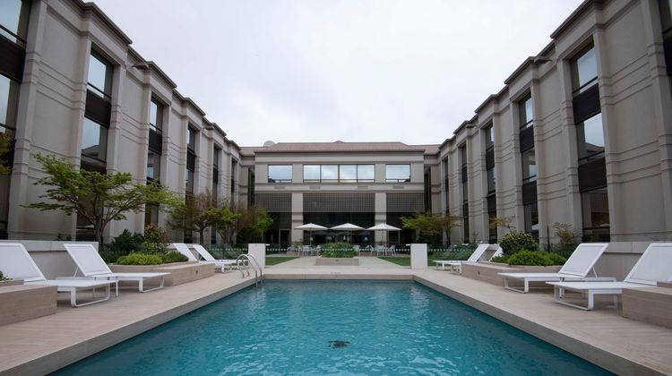 Holiday Inn Express Concepcion Pool