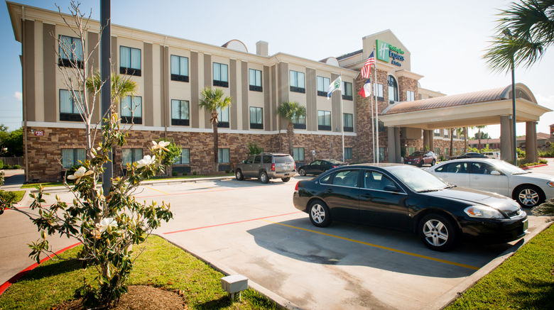 <b>Holiday Inn Express & Suites Beltway 8 Exterior</b>. Images powered by <a href="https://www.leonardoworldwide.com/" title="Leonardo Worldwide" target="_blank">Leonardo</a>.