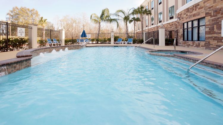 Holiday Inn Express & Suites Beltway 8 Pool
