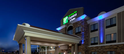 Holiday Inn Express & Suites Beltway 8 Exterior