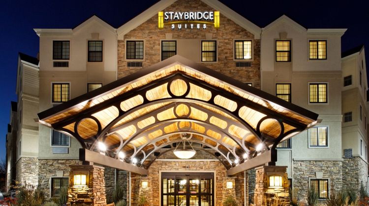 Staybridge Suites Dearborn Exterior