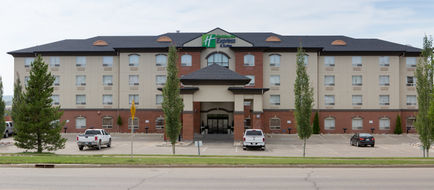 Holiday Inn Express & Suites Drayton Val Exterior