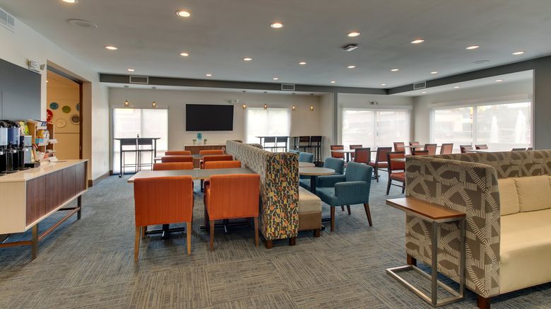 <b>Holiday Inn Express & Suites Ithaca Restaurant</b>. Images powered by <a href="https://www.leonardoworldwide.com/" title="Leonardo Worldwide" target="_blank">Leonardo</a>.