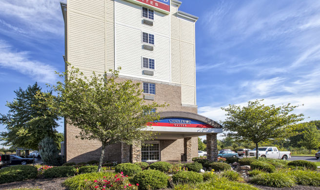 Candlewood Suites Indianapolis Airport Exterior