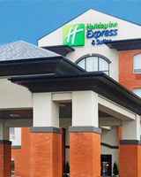 Holiday Inn Express Slave Lake