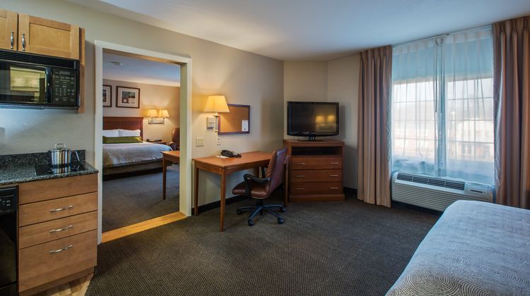 Candlewood Suites Suite